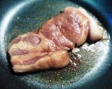 黒豚ロース肉の辛子味噌漬けソテー作り方3写真