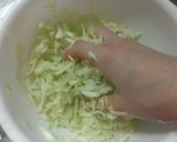 テリマヨ味＊キャべツとチーズの豚肉巻き作り方2写真