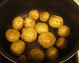 新じゃがを使って☆小じゃがいもの甘辛煮作り方1写真