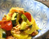 炒めズッキと鮭ほぐし身๑ハーブサラダ作り方6写真