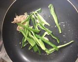 ツナとピーマンの塩焼きそば作り方1写真
