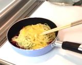 インスタントラーメンで作るカルボナーラ作り方4写真