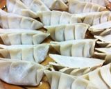 塩麹であふれる肉汁ギョーザ作り方3写真