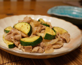 簡単☆ズッキーニと豚肉の塩炒め作り方4写真