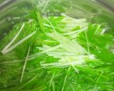 簡単！つるりさっぱり水菜のサラダ作り方1写真