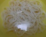 冷やしうどん・ウインナー、大根おろしのせ作り方6写真