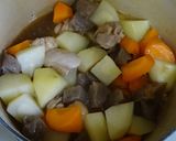 鶏肉とじゃがいもの甘辛煮作り方1写真