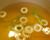 簡単♪　絶品　絹さやと竹輪のスープ　作り方1写真