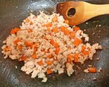 クミン香る鶏ひき肉とパプリカのチャーハン作り方3写真