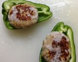 お弁当に♪冷凍ハンバーグでピーマン肉詰め作り方3写真