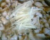 コラーゲンたっぷり♪ヘルシー鶏皮煮～☆作り方4写真