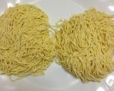 生中華麺・にら・豚バラ肉で☆焼きラーメン作り方1写真