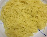 生中華麺・にら・豚バラ肉で☆焼きラーメン作り方3写真