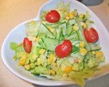 サラダに～✿プチトマトがハートになったよ作り方5写真