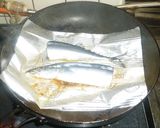 パパのフライパンで焼きサンマ③作り方1写真