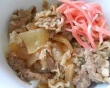 あると嬉しい吉野家風味　牛煮込みステーキ作り方1写真