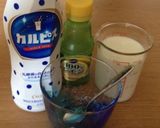 カルピス×牛乳×レモンで飲むヨーグルト★作り方1写真