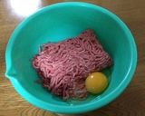 肉汁たっぷり！簡単ハンバーグ！作り方3写真