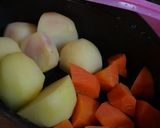 煮込み時間短縮！ホクホク肉じゃが作り方1写真