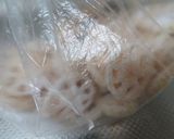 冷めても美味しい♪　れんこんの甘酢炒め作り方1写真