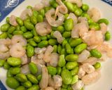 冷凍食材で簡単♪エビと枝豆のアヒージョ作り方1写真