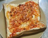 ラー油でピリッと☆ポテトサラダトースト作り方2写真