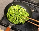 簡単おつまみ*焼き枝豆作り方2写真