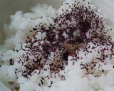 おにぎり：ゆかり梅鰹作り方1写真