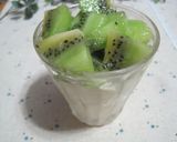 キウイとバニラアイスのマンゴージュレかけ作り方2写真