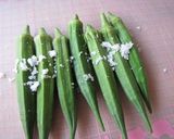 おくらと鰹節の和え物作り方1写真