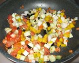 プレーンオムレツ★夏野菜とともに~作り方3写真