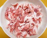 夏バテの疲労回復に！豚肉と玉ねぎの酢炒め作り方3写真