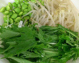 【簡単♪】枝豆と水菜のナムル風サラダ作り方1写真