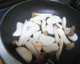 長芋と牛肉とｴﾘﾝｷﾞのｵｲｽﾀｰ炒め☆作り方3写真