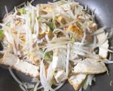もやしと厚揚げと豚肉の炒め物作り方6写真