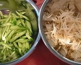 油揚げ入りもやしときゅうりのごま酢和え作り方1写真