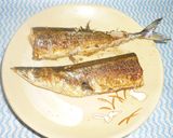 パパのフライパンで焼きサンマ④作り方3写真