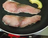 魚とアボカドのムニエル　照りわさソース作り方2写真