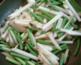 にんにくの芽とじゃがいも☆カレー炒め作り方3写真