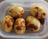 簡単おかず！ゆで卵の醤油麹梅ソースがらめ作り方3写真