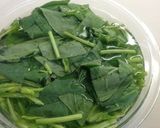 ほうれん草とサーモンのクリームパスタ作り方1写真
