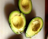 捨てずにカブの葉とアボカド炒め！作り方2写真