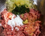 写真付きで簡単！夕飯のおかずに☆豚つくね作り方1写真