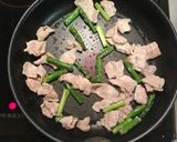 簡単♪アスパラと豚肉のペペロンチーノ作り方3写真