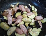 ナスとソーセージの焼き蒸し作り方3写真