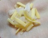 ビールのお供に★玉ねぎとチーズの包み揚げ作り方2写真