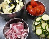夏野菜の重ね蒸し　オリーブオイルソース作り方1写真