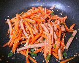 大好き♪しそ香るスパムと人参のきんぴら作り方3写真