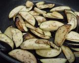 厚揚げとなすと牛肉をめんつゆで！！作り方3写真