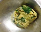 大きな餃子ぽい春巻きオムレツのタイ風作り方2写真